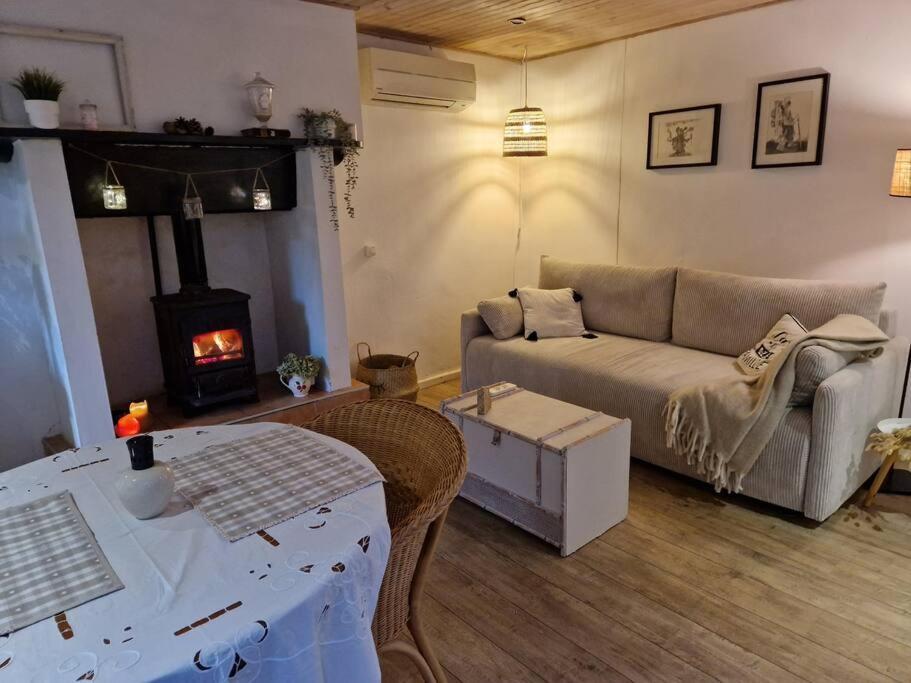 Petit Cottage Breton Saint-Mayeux Екстериор снимка